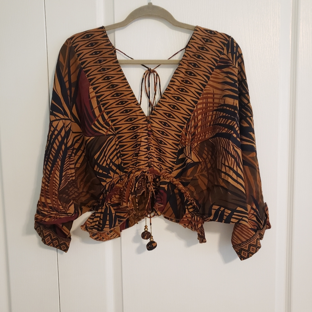 NWT Boho Z & L Top